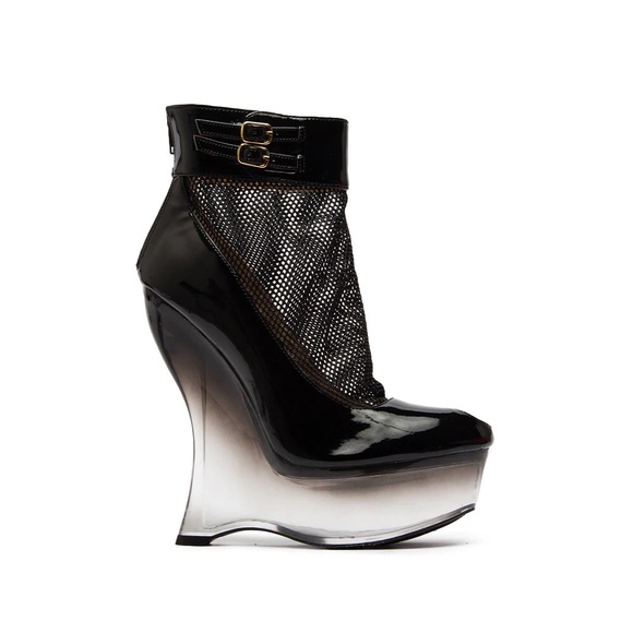 Tavee Black Wedge Booties - Picture 4 of 4